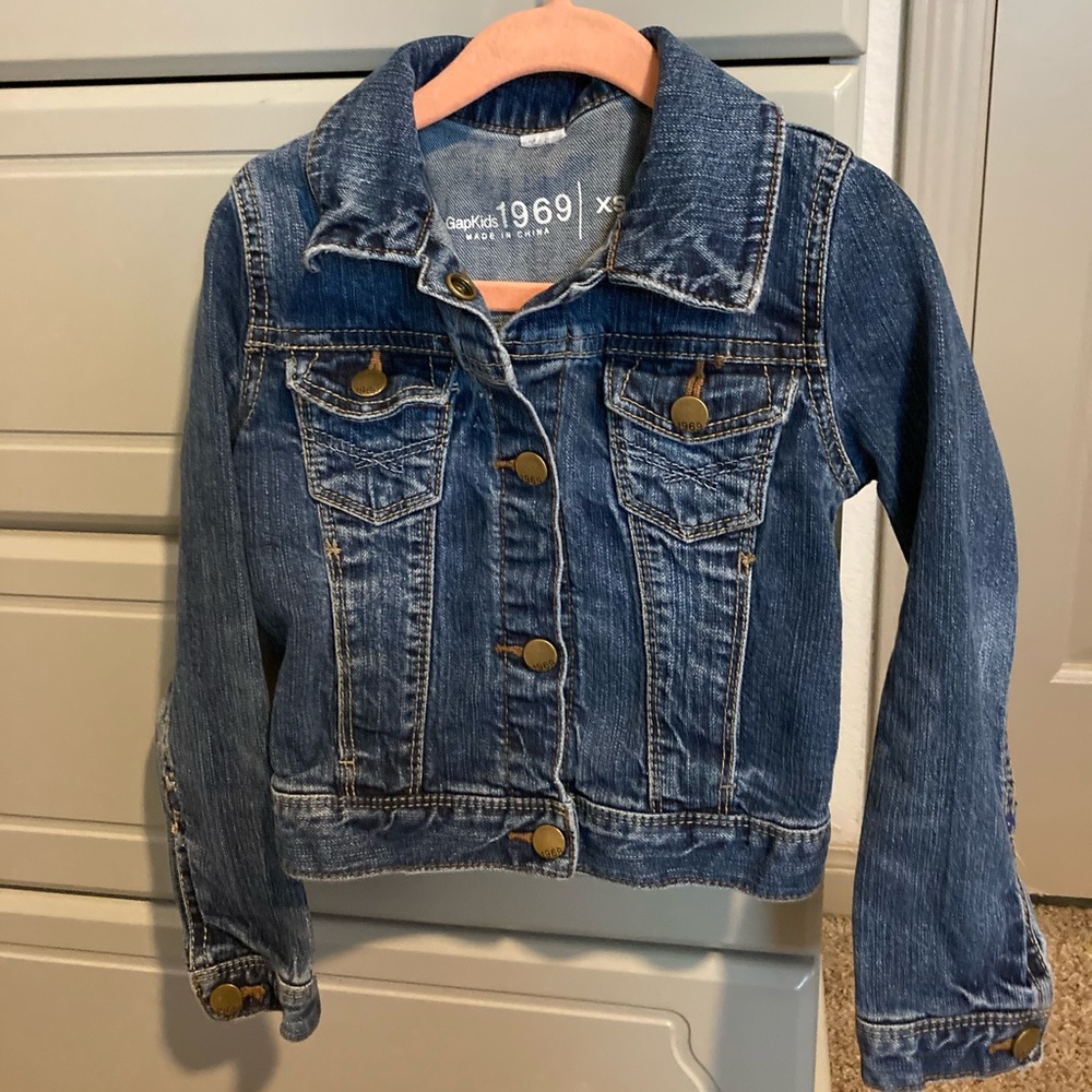 Girls GAP XS (4/5T) jean jacket
